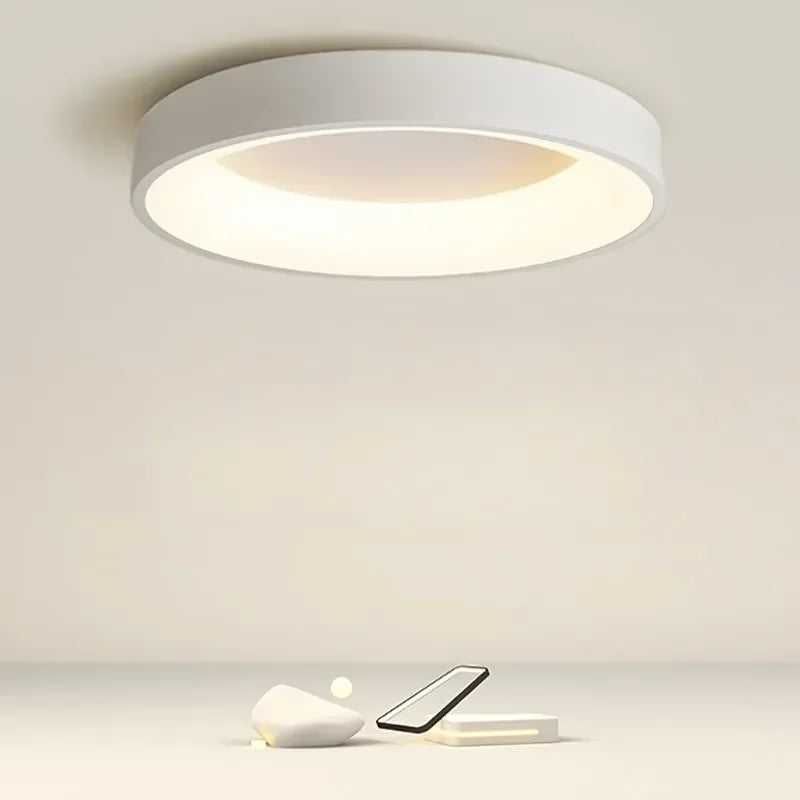 Scandinavische Ronde Plafondlamp Met Zachte Gloed