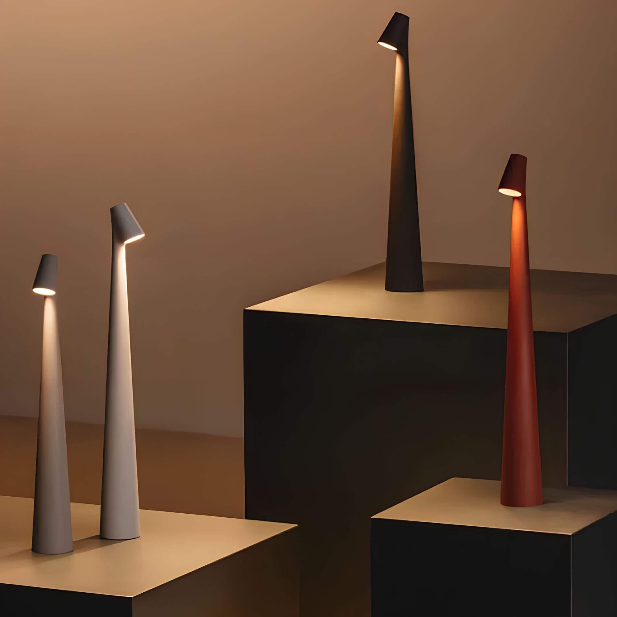 Moderne dimbare LED-leeslamp in slank minimalistisch ontwerp