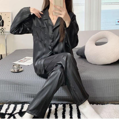 Christabel – Satijnen Pyjama Set met Strepen