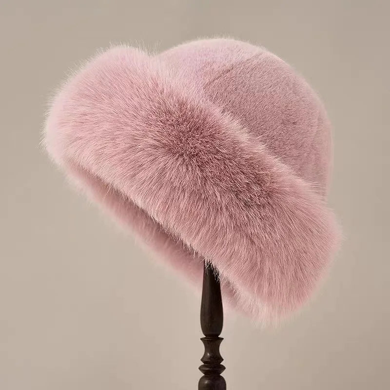 Warme Chique Winterhoed Met Zachte Nepbontafwerking Voor Vrouwen