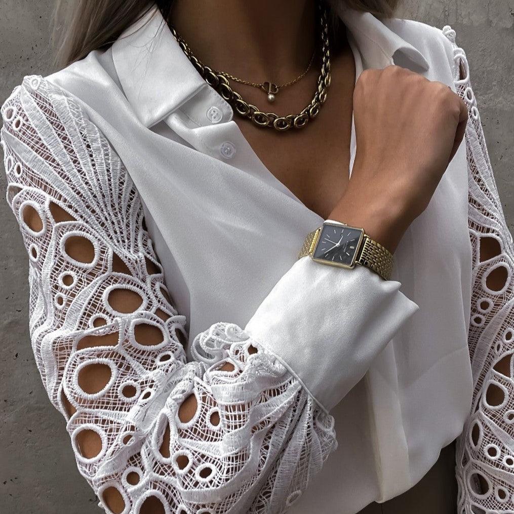Alana - Satijnen Dames Blouse met Kanten Mouwen en Knoopsluiting