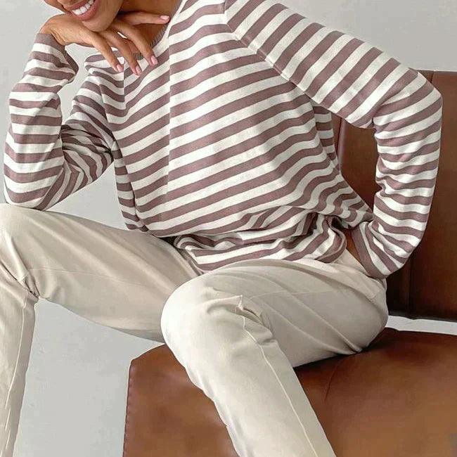 Selene – Gestreepte Dames Top met Ronde Hals en Relaxte Pasvorm