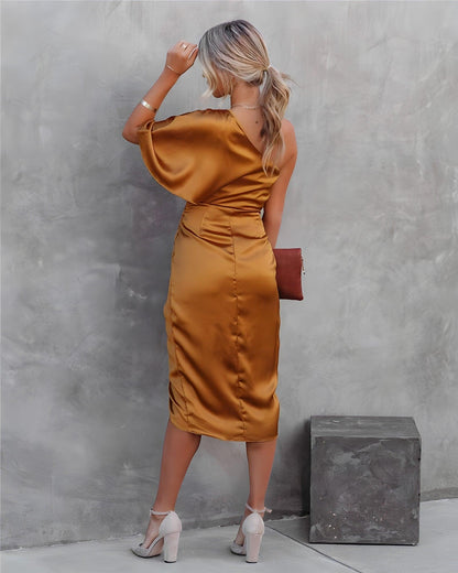 Suzanne - Satijnen One Shoulder Feestjurk met Split