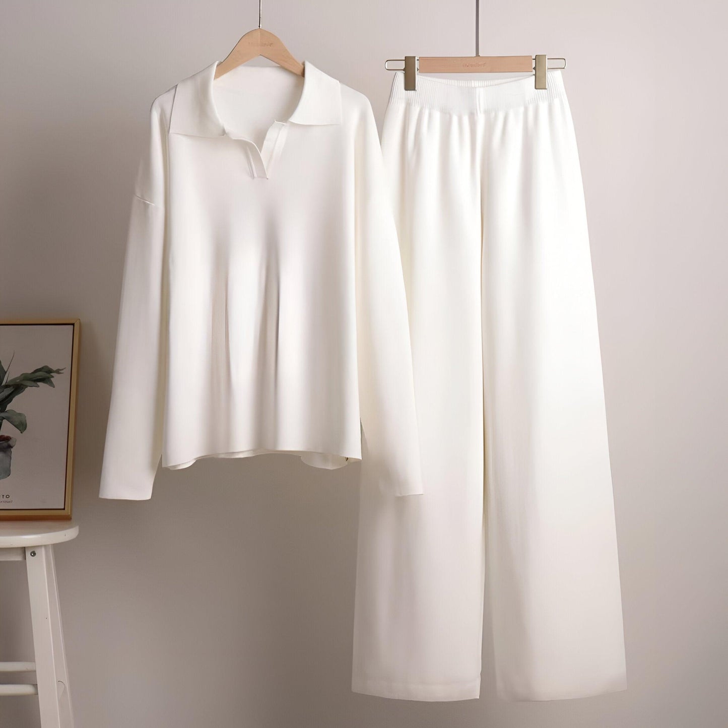 Idalie - Comfortabele Set met V-Hals en Wijdere Pijpen voor Dames