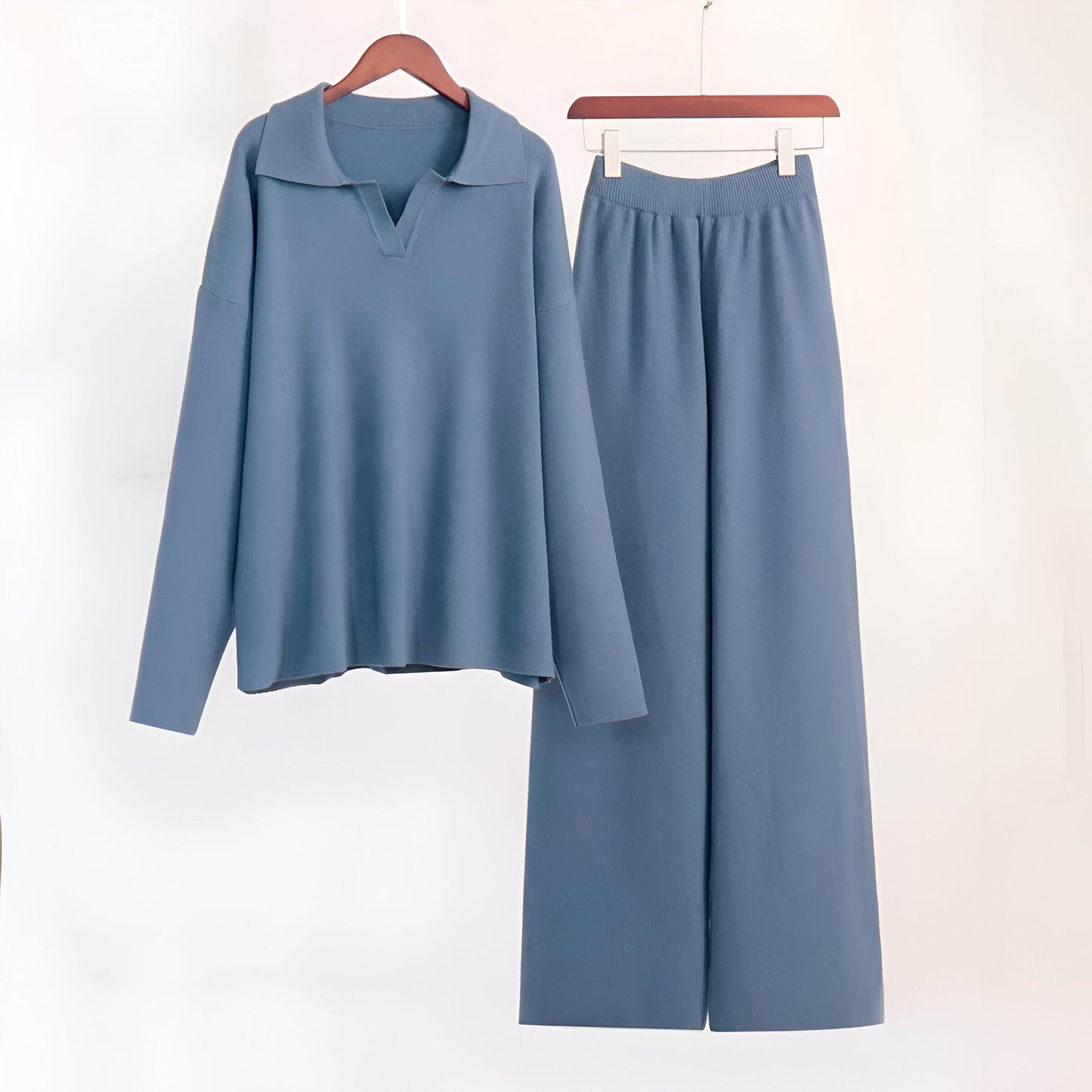 Idalie - Comfortabele Set met V-Hals en Wijdere Pijpen voor Dames
