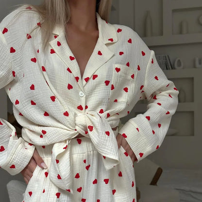 Comfortabele Pyjama Set Vrouwen Hartjesprint Lange Mouwen
