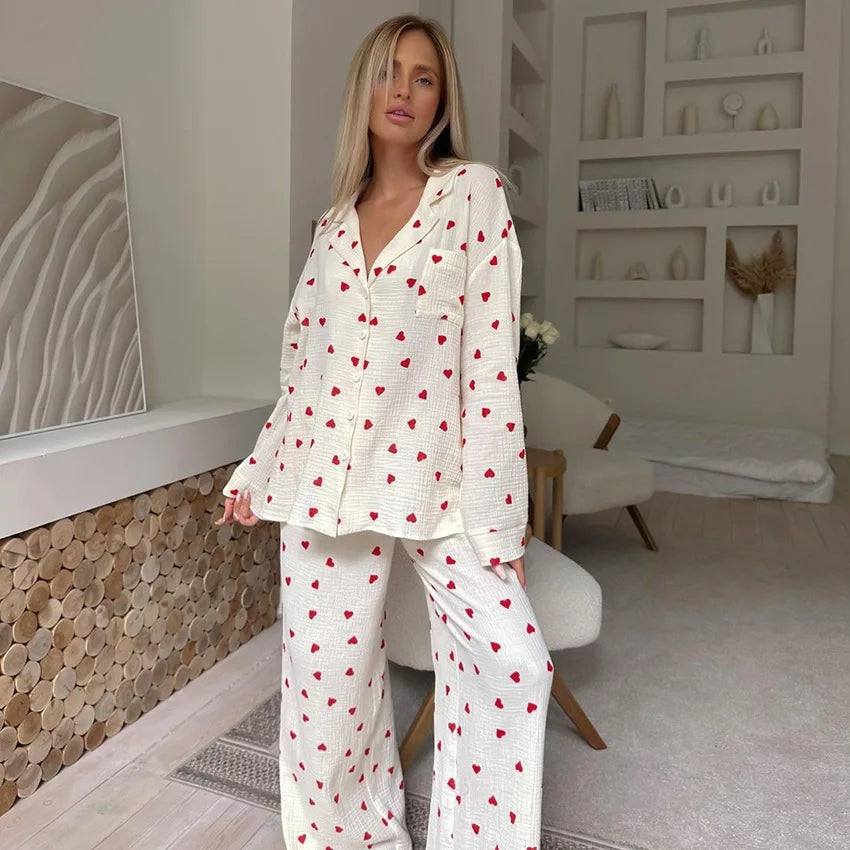 Comfortabele Pyjama Set Vrouwen Hartjesprint Lange Mouwen
