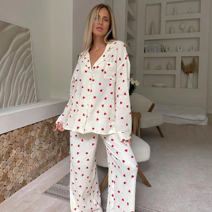 Comfortabele Pyjama Set Vrouwen Hartjesprint Lange Mouwen
