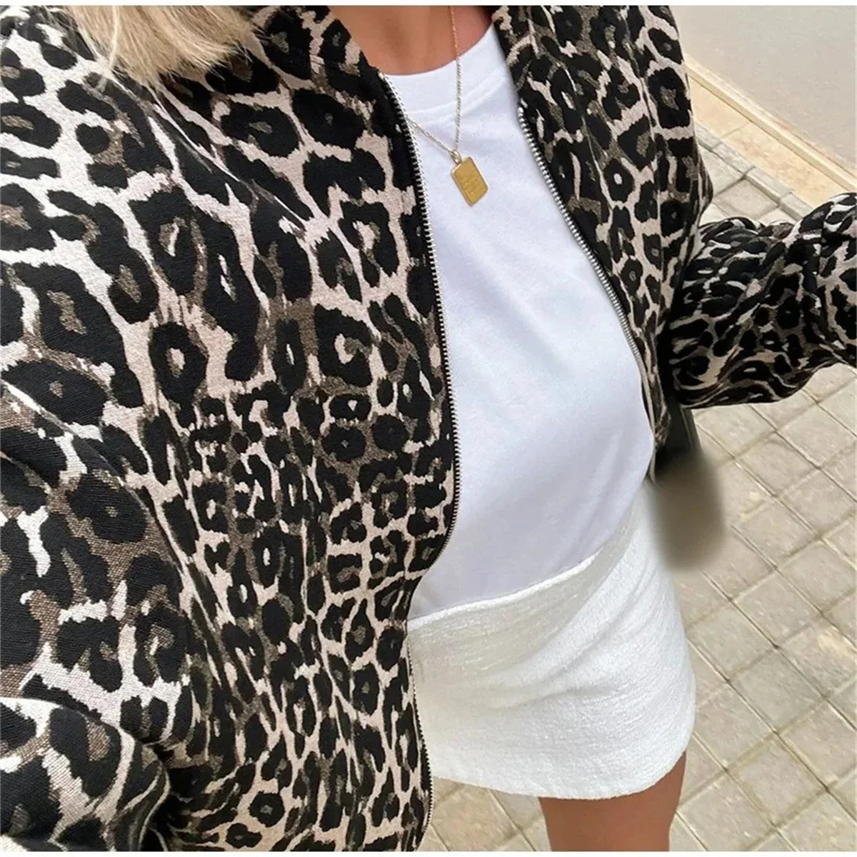 Corinna - Bomberjack met luipaard print