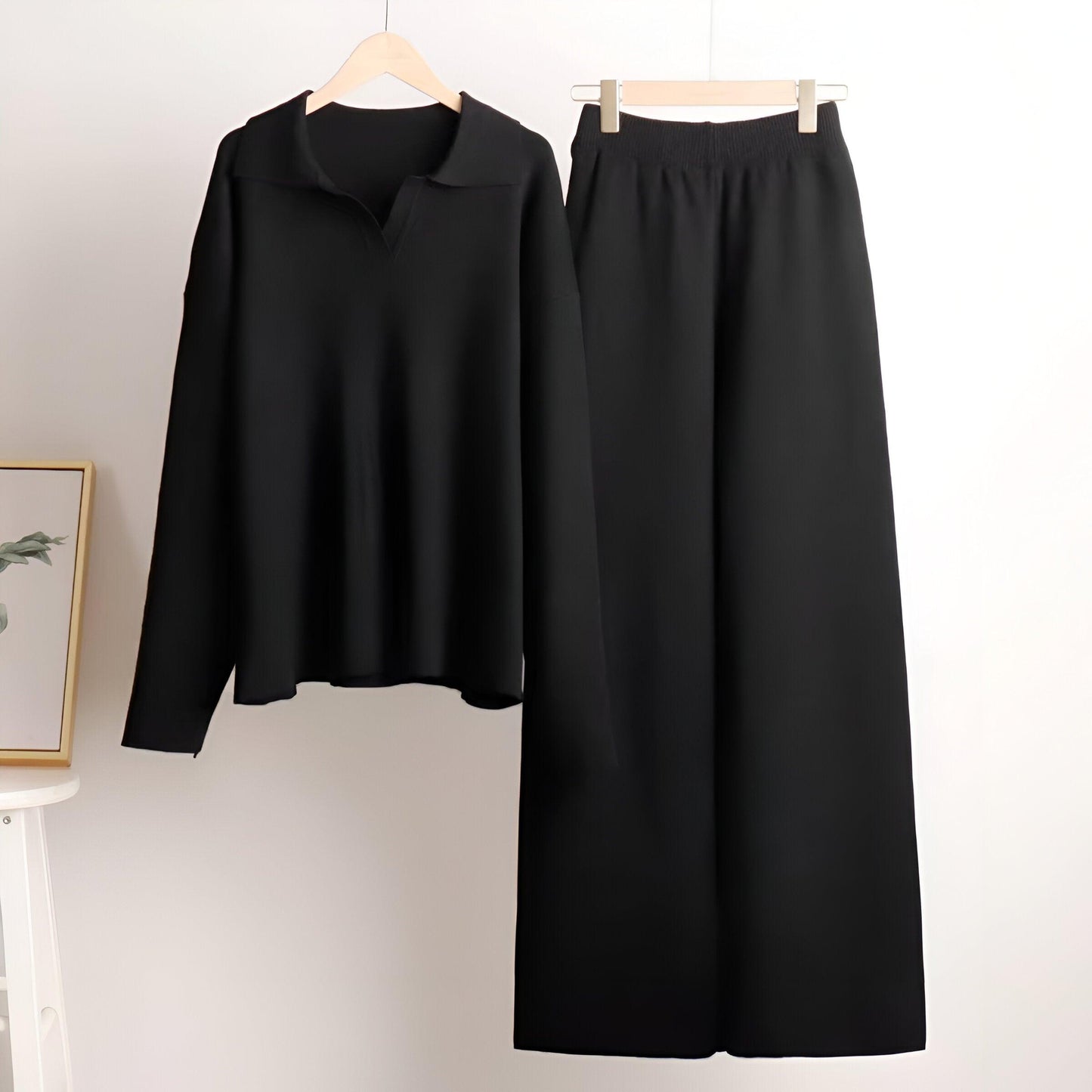 Idalie - Comfortabele Set met V-Hals en Wijdere Pijpen voor Dames