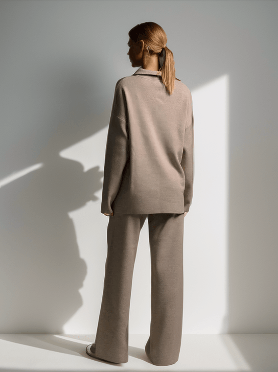 Idalie - Comfortabele Set met V-Hals en Wijdere Pijpen voor Dames