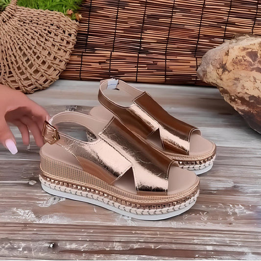 Zara - Wedge Sandaal met Verstelbare Enkelband