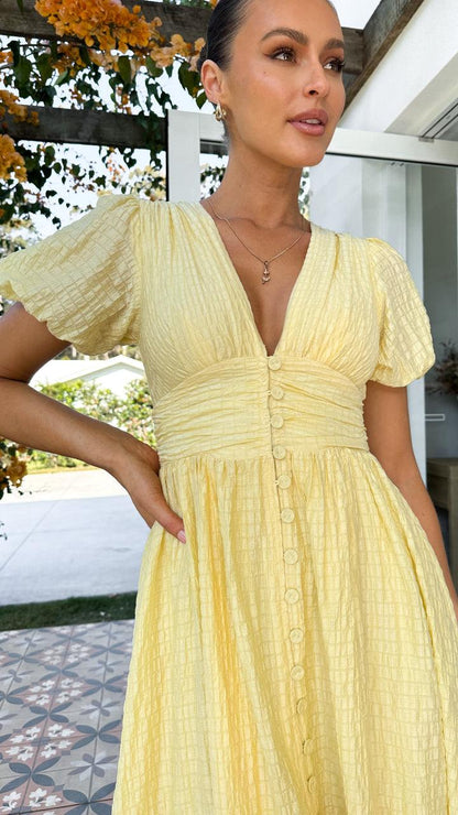 Bebe - Stijlvolle Dames Maxi Jurk met Knoopdetails