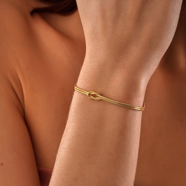 Amaryllis - Liefdesknoop Armband