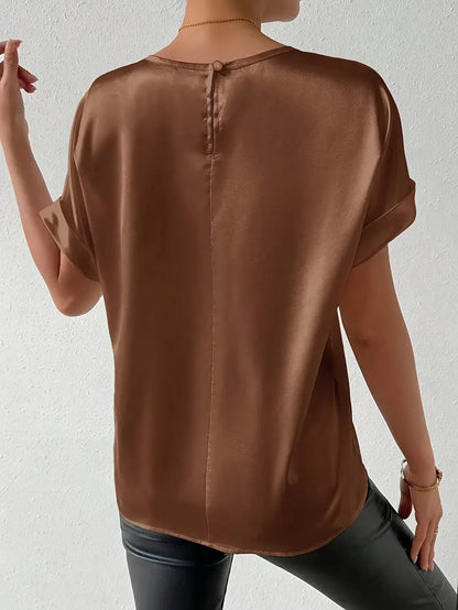 Katerina - Satijn afwerking T-shirt met opgerolde mouwen voor dames