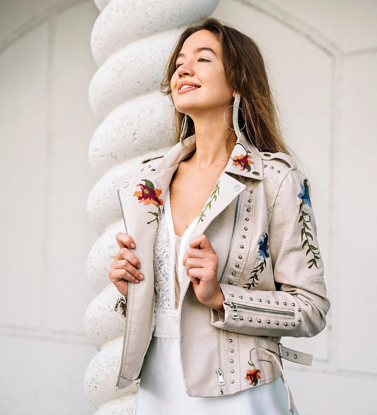 Laura - Chique Jas met Bloemendesign
