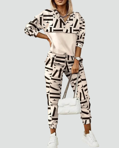 Trendy Beige Dames Trainingspak Met Hoodie En Joggingbroek