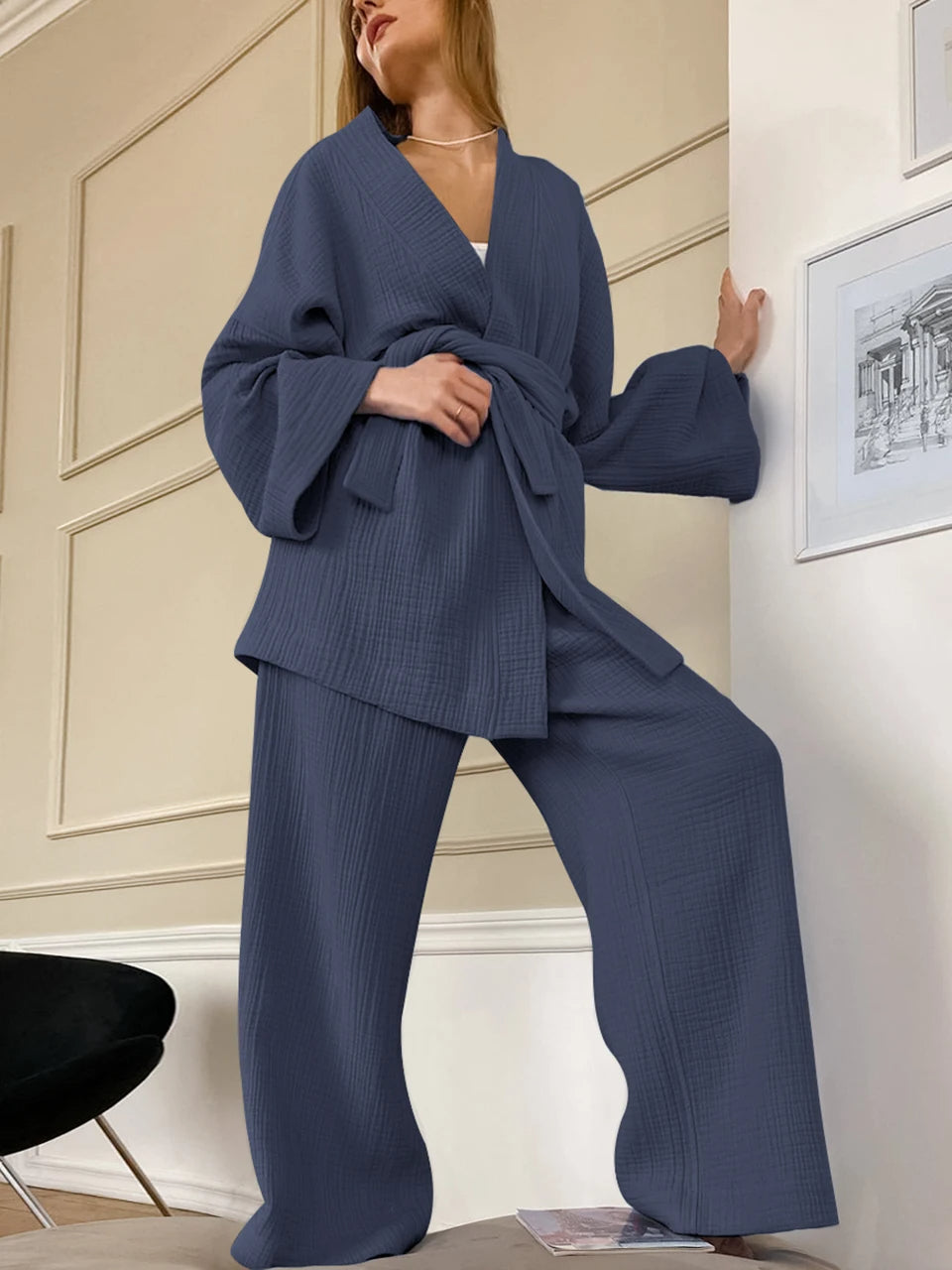 Emília - Loungewear Set met Wijde Mouwen en Ceintuur