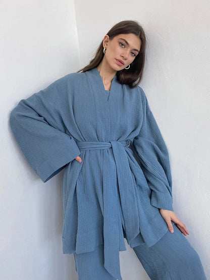 Emília - Loungewear Set met Wijde Mouwen en Ceintuur