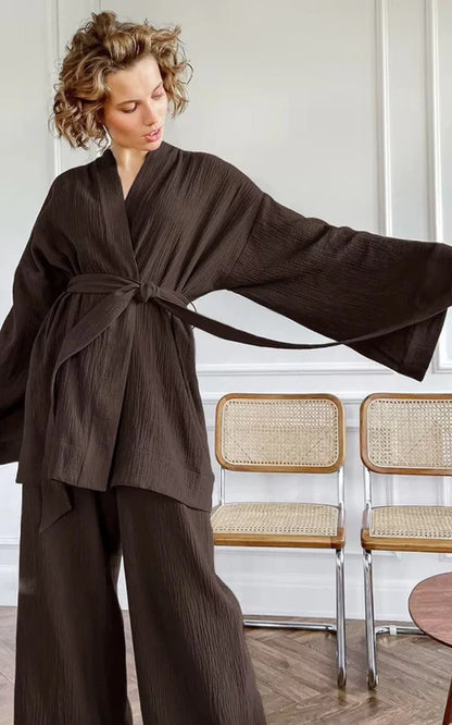 Emília - Loungewear Set met Wijde Mouwen en Ceintuur