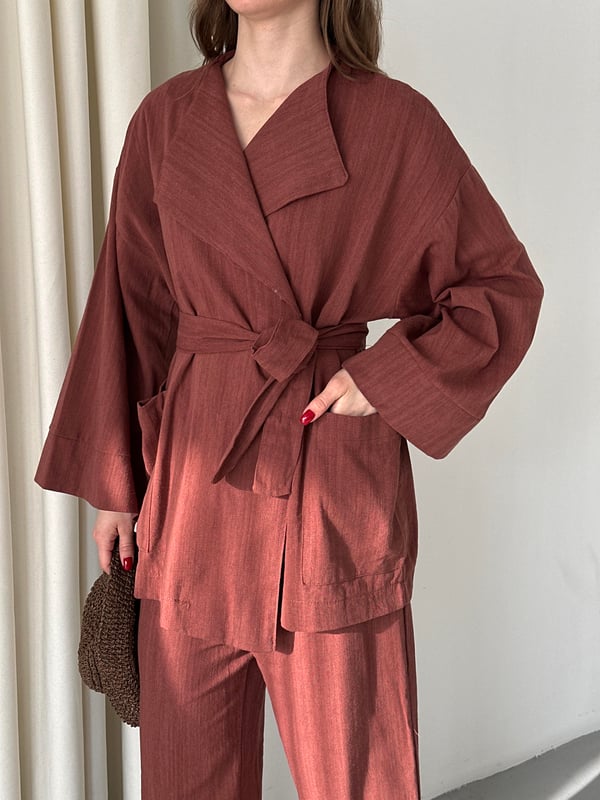Emília - Loungewear Set met Wijde Mouwen en Ceintuur