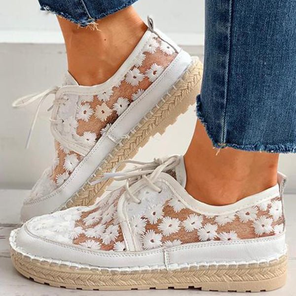 Aeliana - Ademende kanten sneakers met bloemenborduursel voor dames
